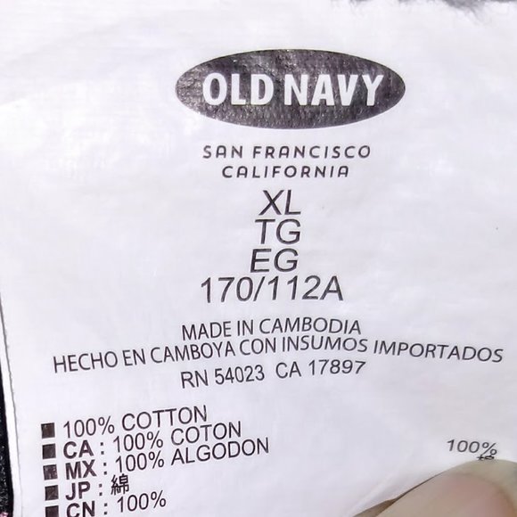 SOLD. Old Navy Flannel Top, Gray-Pink-White, XL - Picture 6 of 7